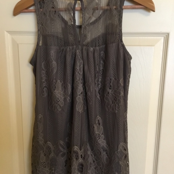 NEW! Maurice’s Sleeveless Lace Top Olive Green Tank Top Size Medium - Picture 5 of 6